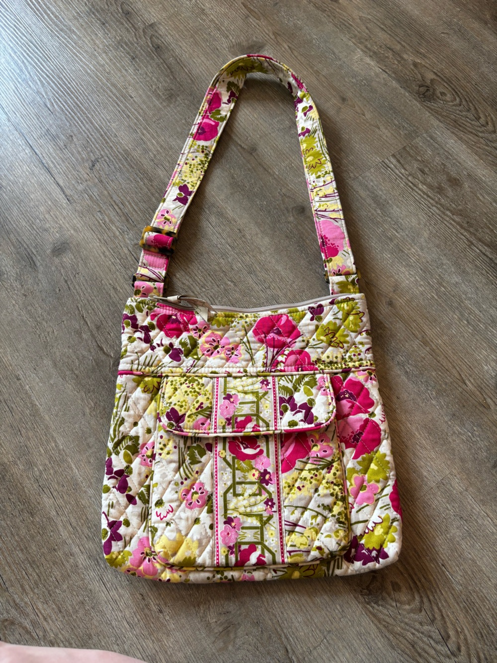 2000s Vera Bradley Pink & Green Floral Quilted Crossbody